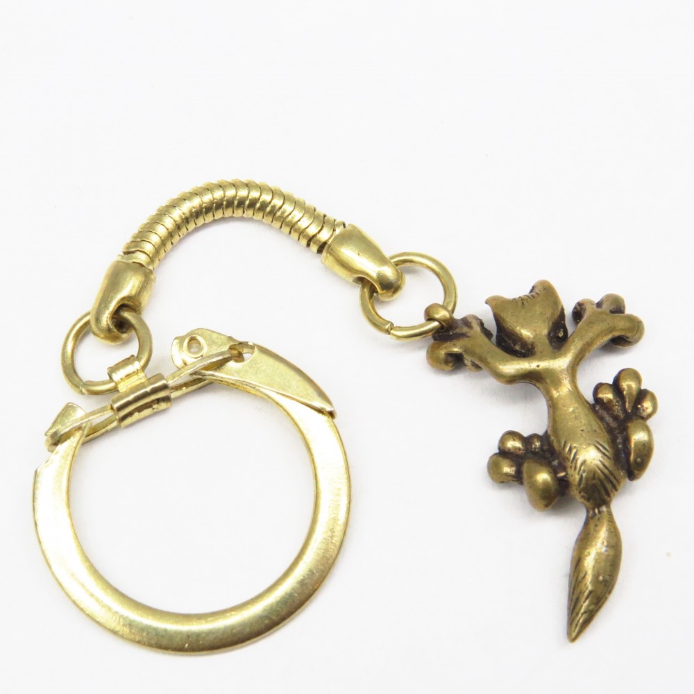 Брелок для ключей Кошка игривая латунь бронза 1435